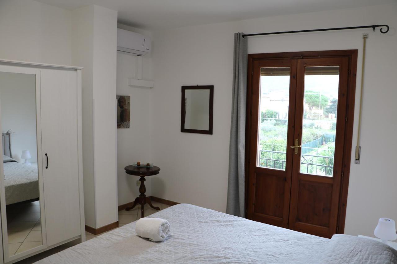 Apartamento La Casa Di Magiu Terrasini Exterior foto